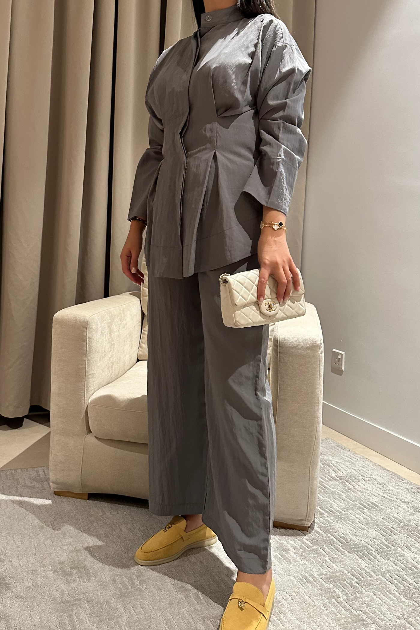 Classic Ensemble Grey